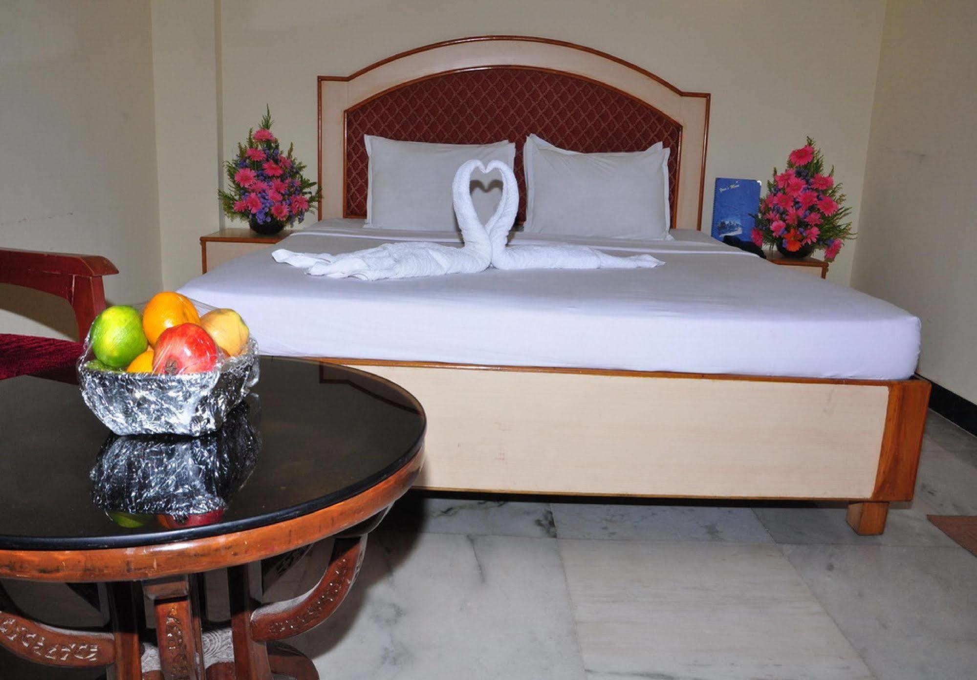 Mount Heera Hotel Chennai Ngoại thất bức ảnh